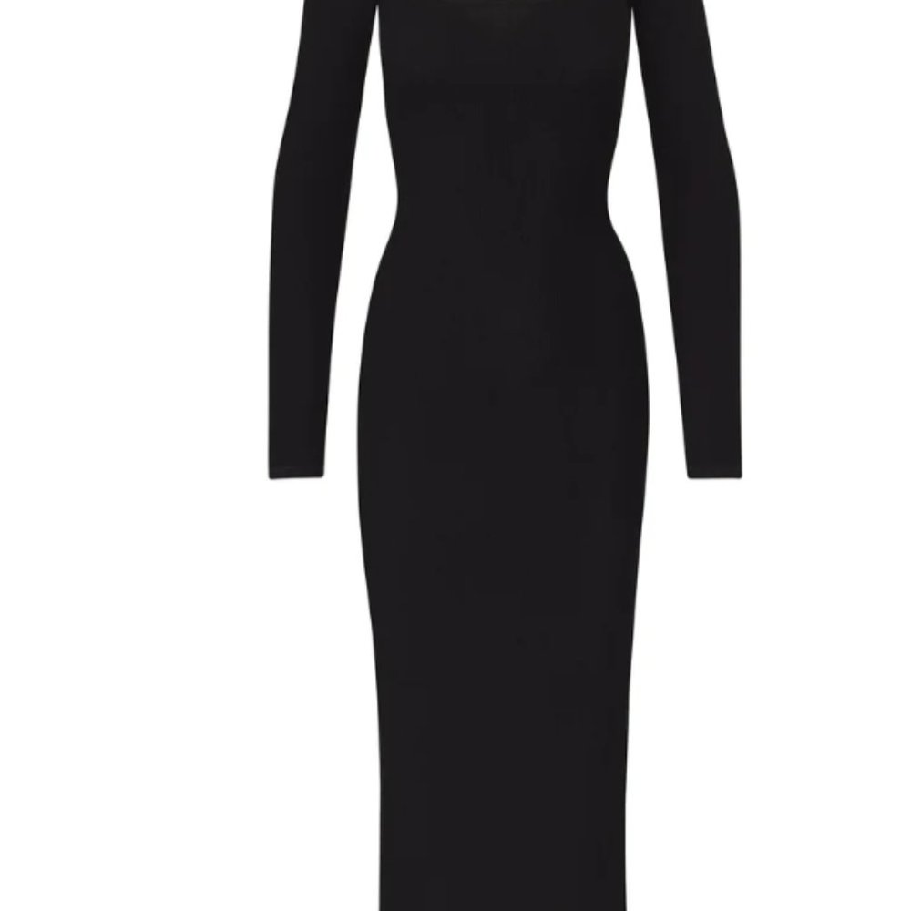 SKIMS SOFT LOUNGE LONG SLEEVED DRESS RIBBED - ONXY / S